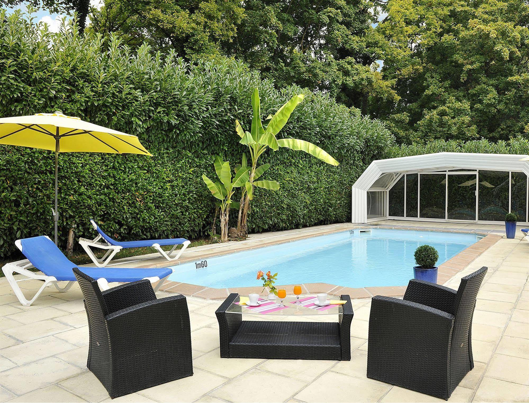 Ariane Hotel Joué-lés-Tours Buitenkant foto