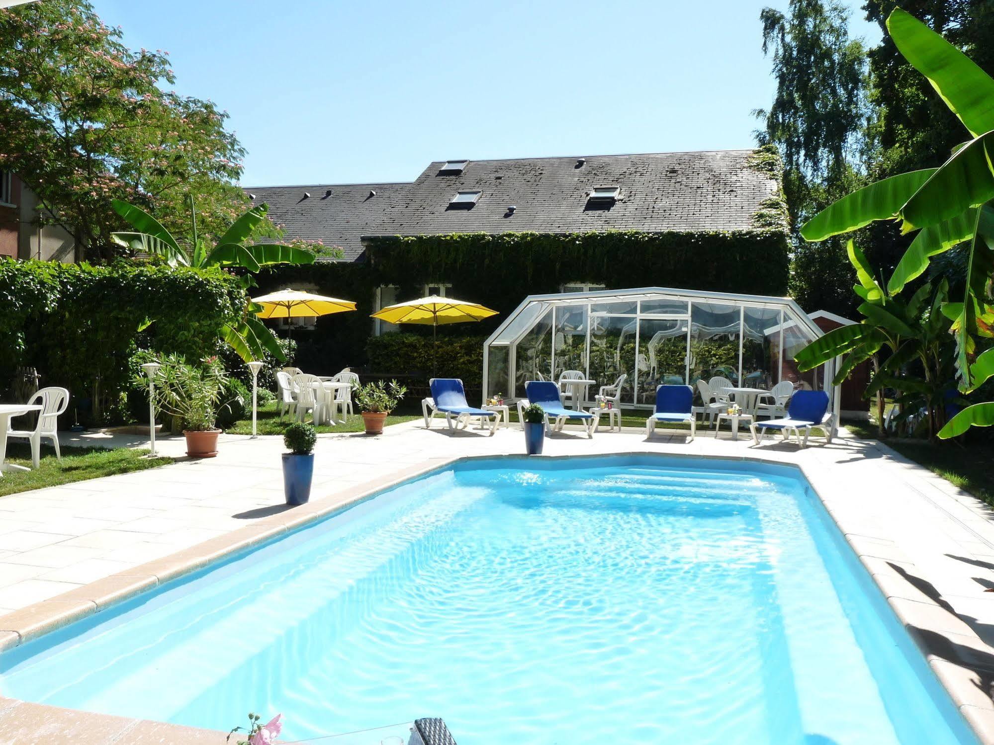 Ariane Hotel Joué-lés-Tours Buitenkant foto
